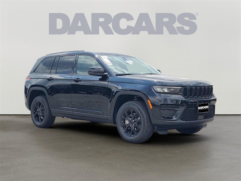 new 2025 Jeep Grand Cherokee car, priced at $40,333