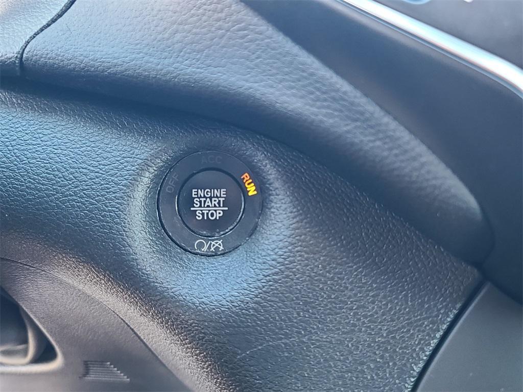 used 2022 Jeep Cherokee car, priced at $20,500