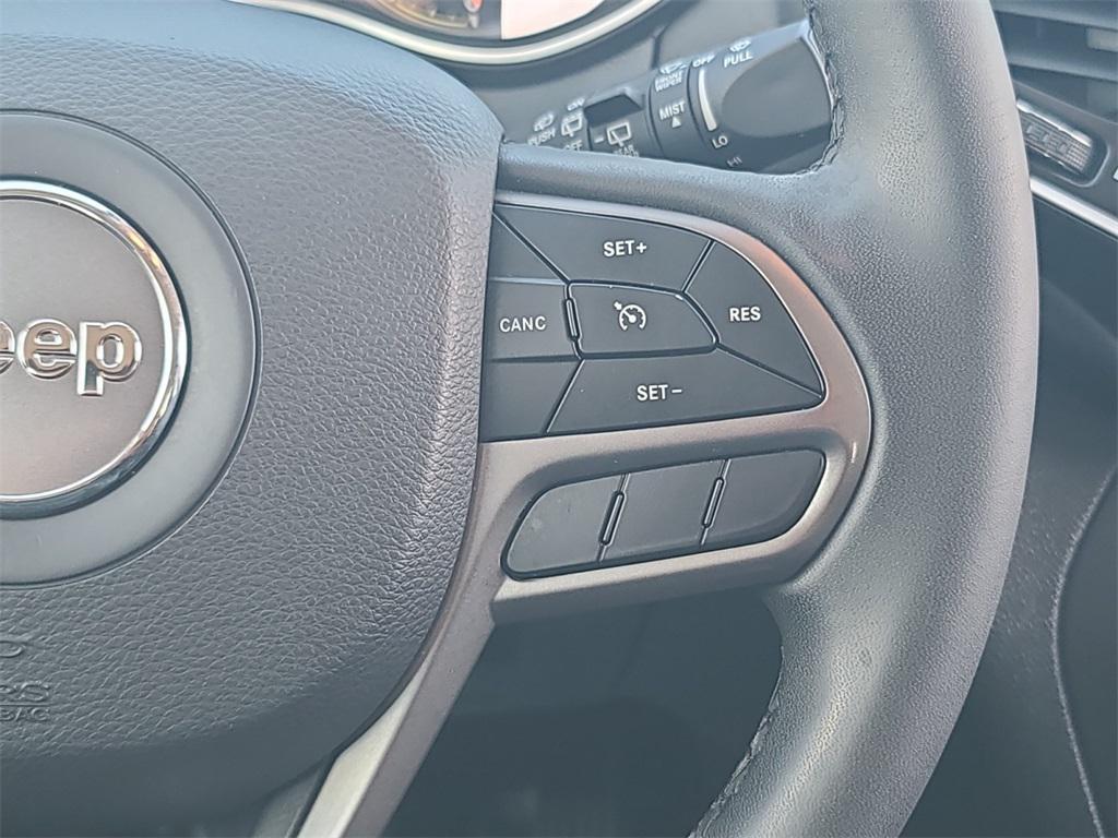 used 2022 Jeep Cherokee car, priced at $20,500