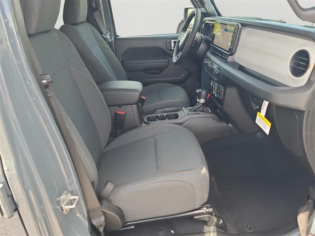 new 2025 Jeep Wrangler car, priced at $45,495