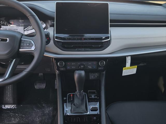 new 2025 Jeep Compass car, priced at $33,115