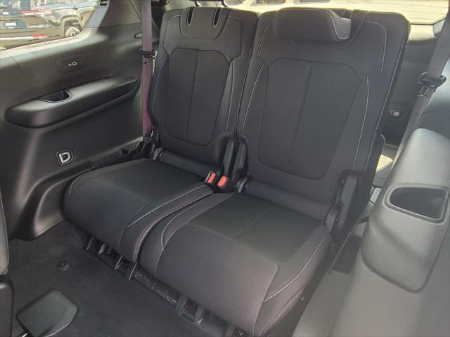 new 2025 Jeep Grand Cherokee L car, priced at $41,250