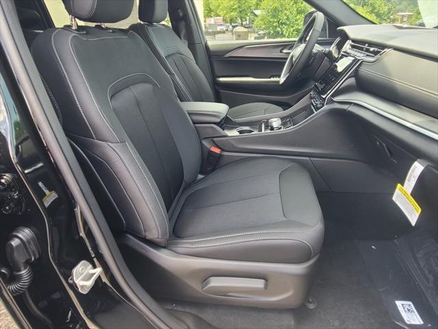 new 2025 Jeep Grand Cherokee L car, priced at $41,250
