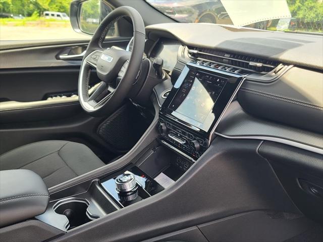 new 2025 Jeep Grand Cherokee L car, priced at $41,250