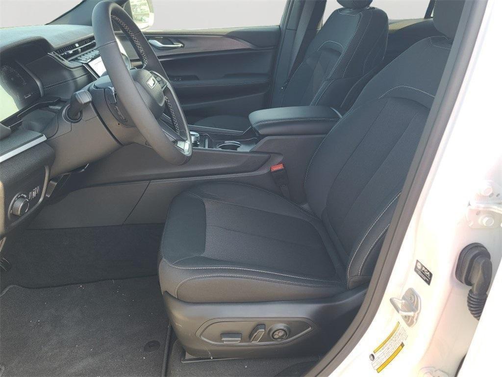 new 2025 Jeep Grand Cherokee car, priced at $34,995