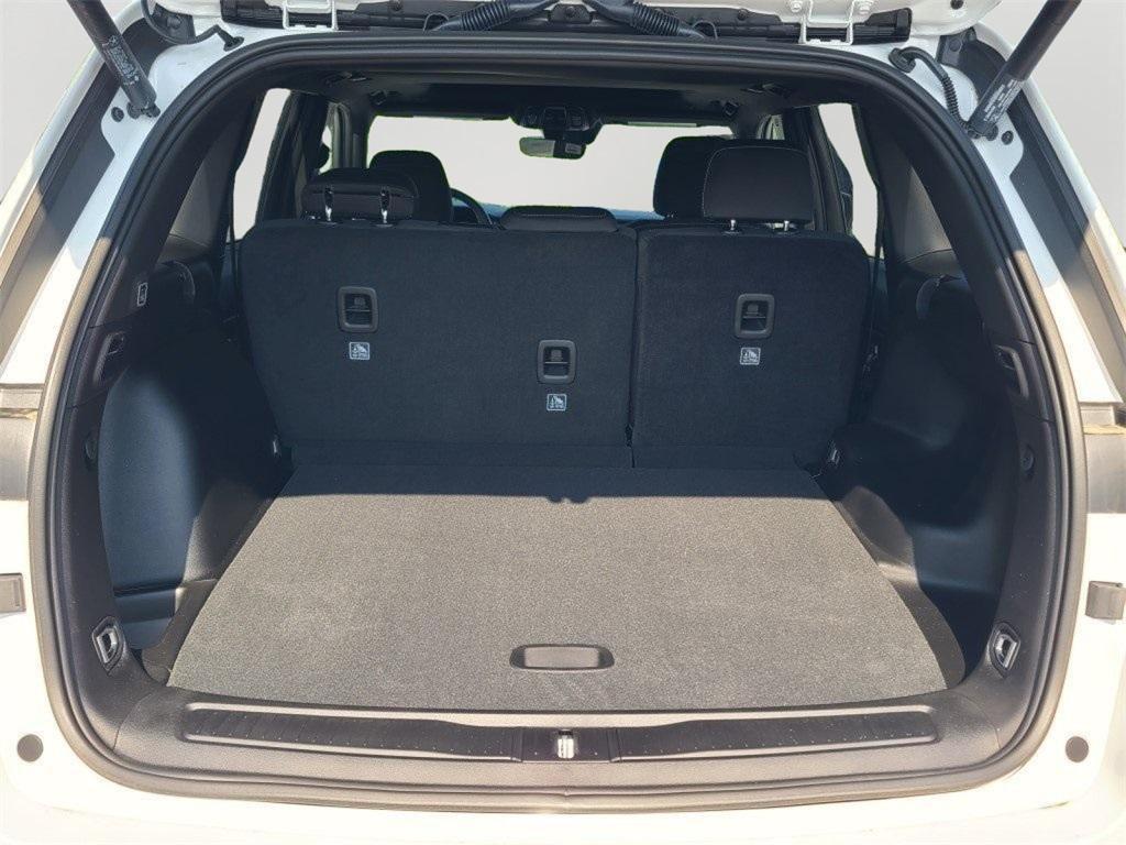 new 2025 Jeep Grand Cherokee car, priced at $34,995