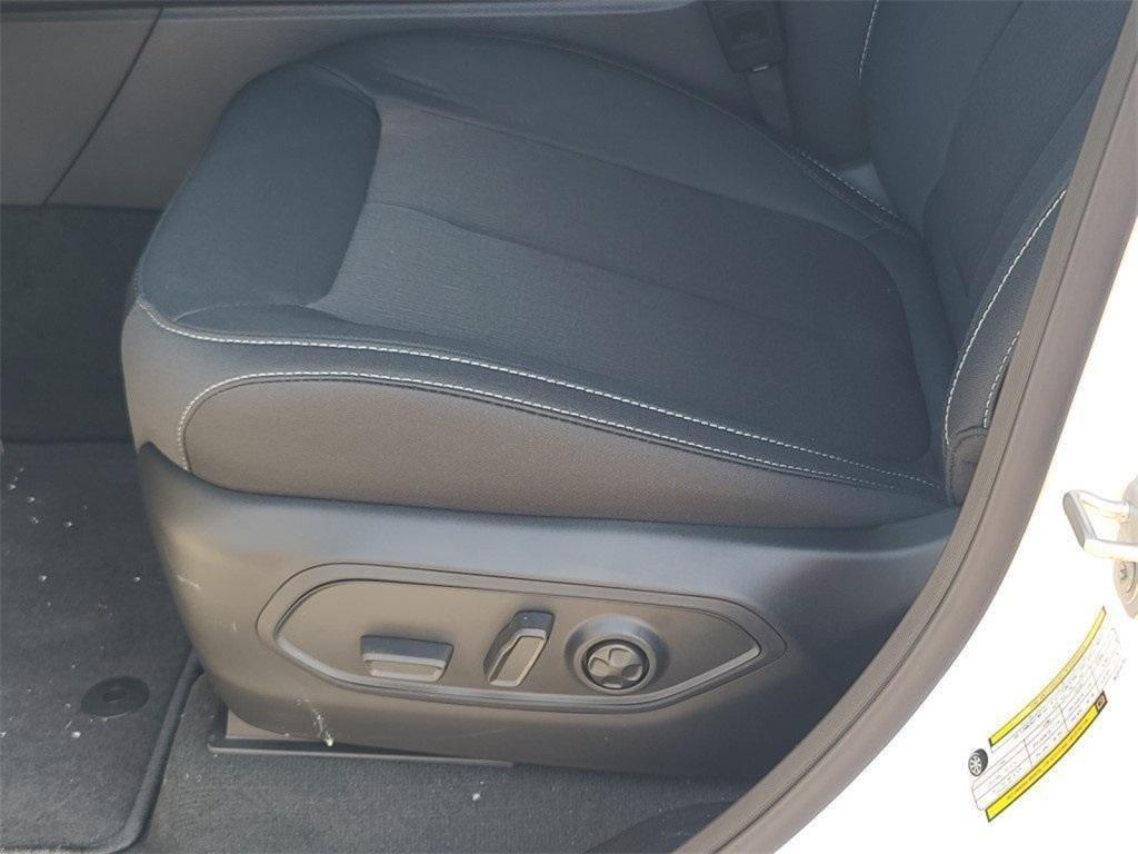 new 2025 Jeep Grand Cherokee car, priced at $34,995
