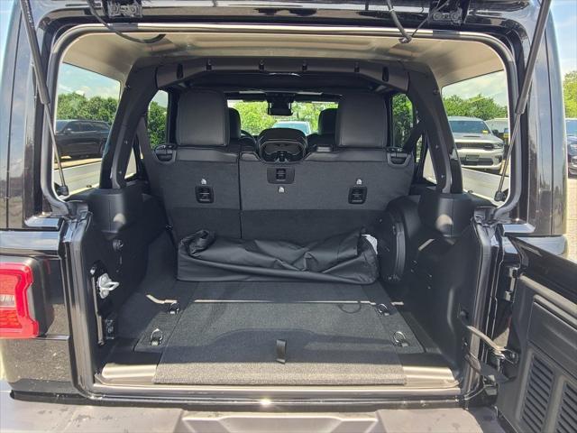 new 2025 Jeep Wrangler car, priced at $53,922