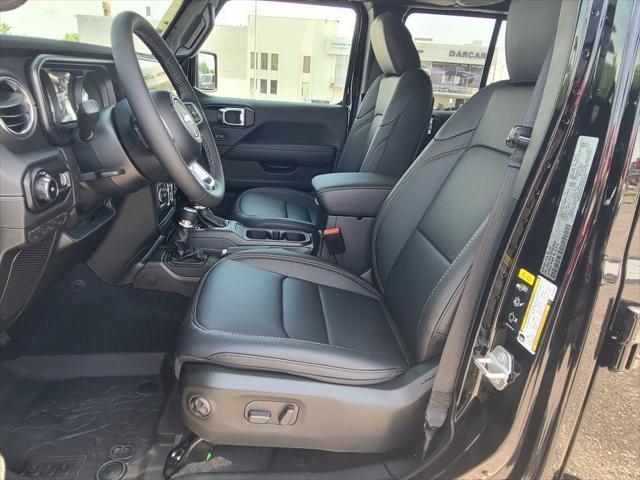new 2025 Jeep Wrangler car, priced at $53,922