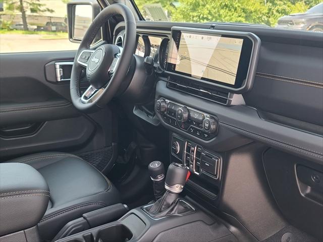 new 2025 Jeep Wrangler car, priced at $53,922