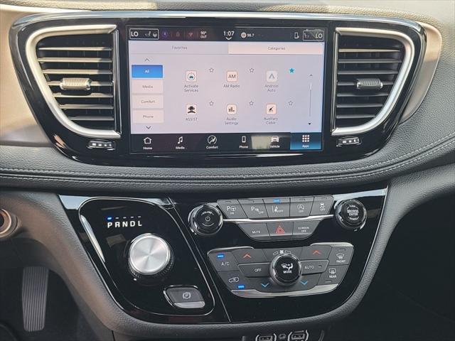 new 2025 Chrysler Pacifica car, priced at $43,114