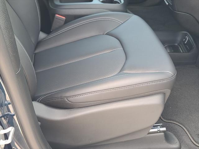 new 2025 Chrysler Pacifica car, priced at $43,114