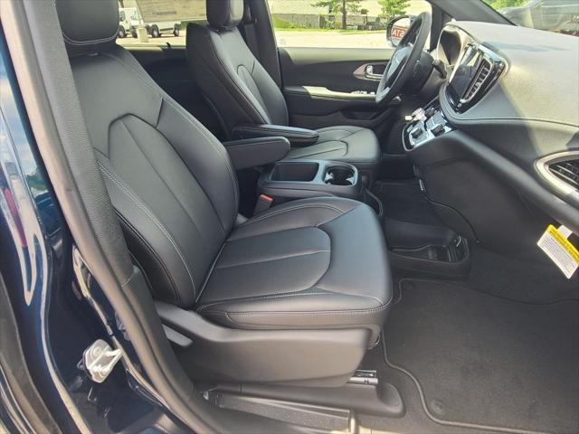 new 2025 Chrysler Pacifica car, priced at $43,114