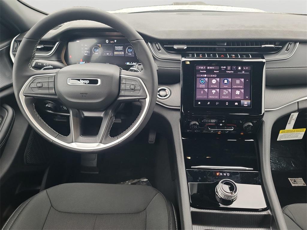 new 2025 Jeep Grand Cherokee car, priced at $38,258