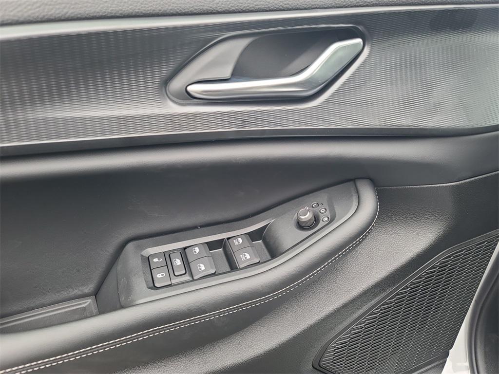 new 2025 Jeep Grand Cherokee car, priced at $38,258