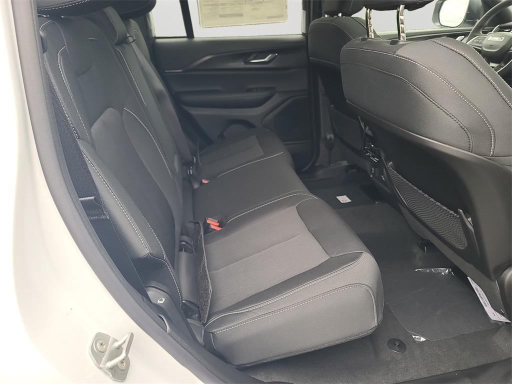 new 2025 Jeep Grand Cherokee car, priced at $38,258