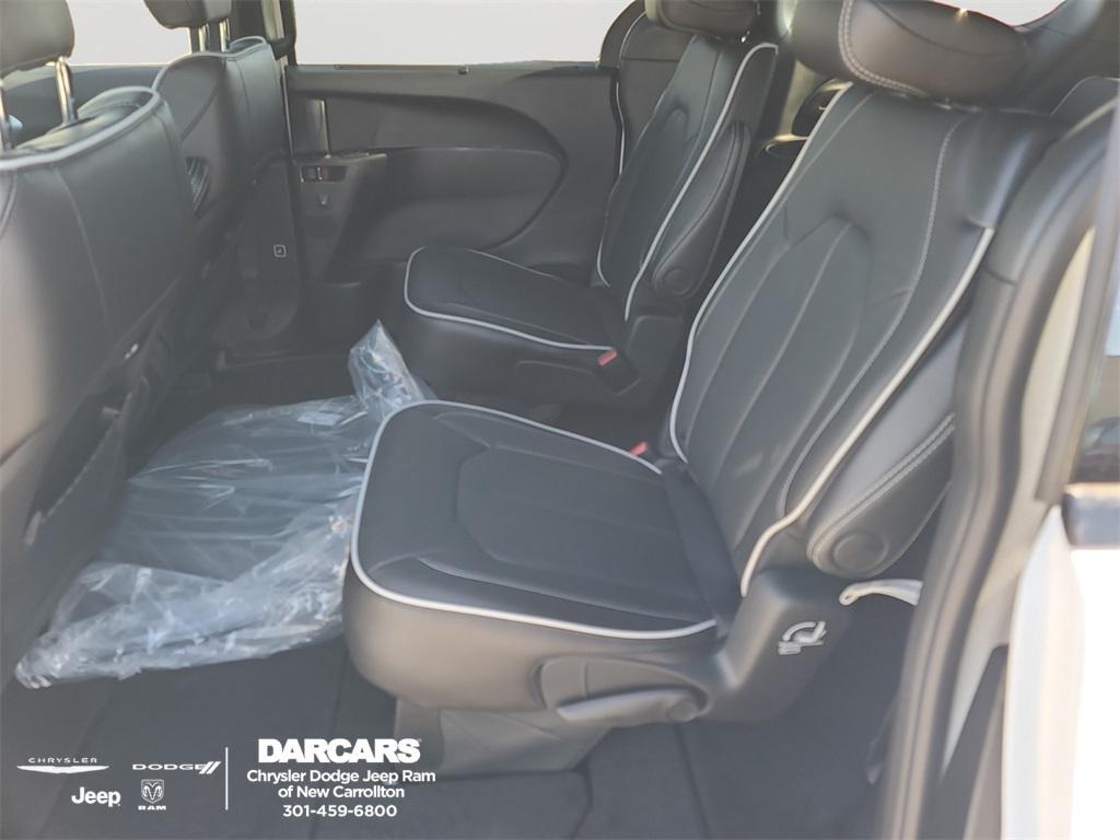 new 2026 Chrysler Pacifica car, priced at $54,985