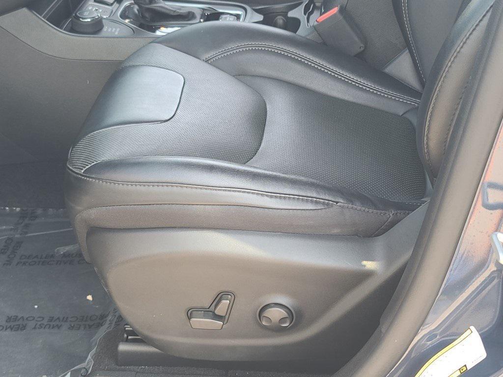 used 2022 Jeep Cherokee car, priced at $25,500