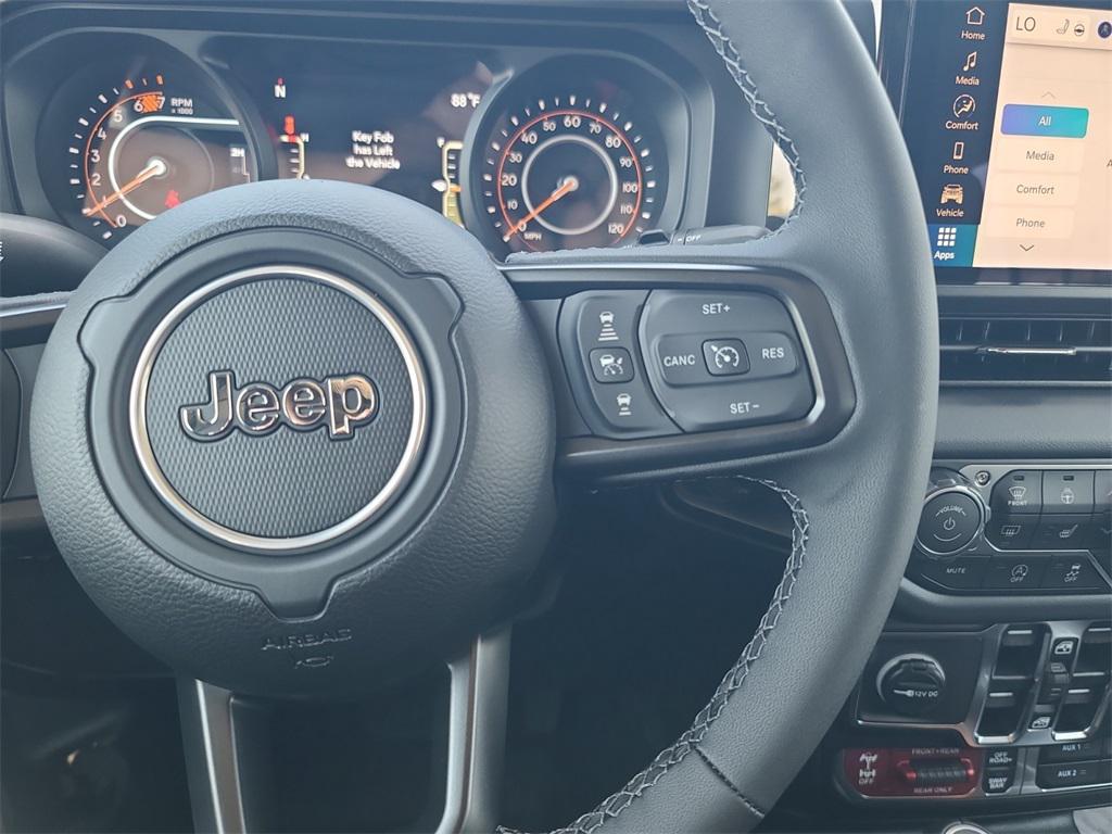 new 2025 Jeep Wrangler car, priced at $61,195