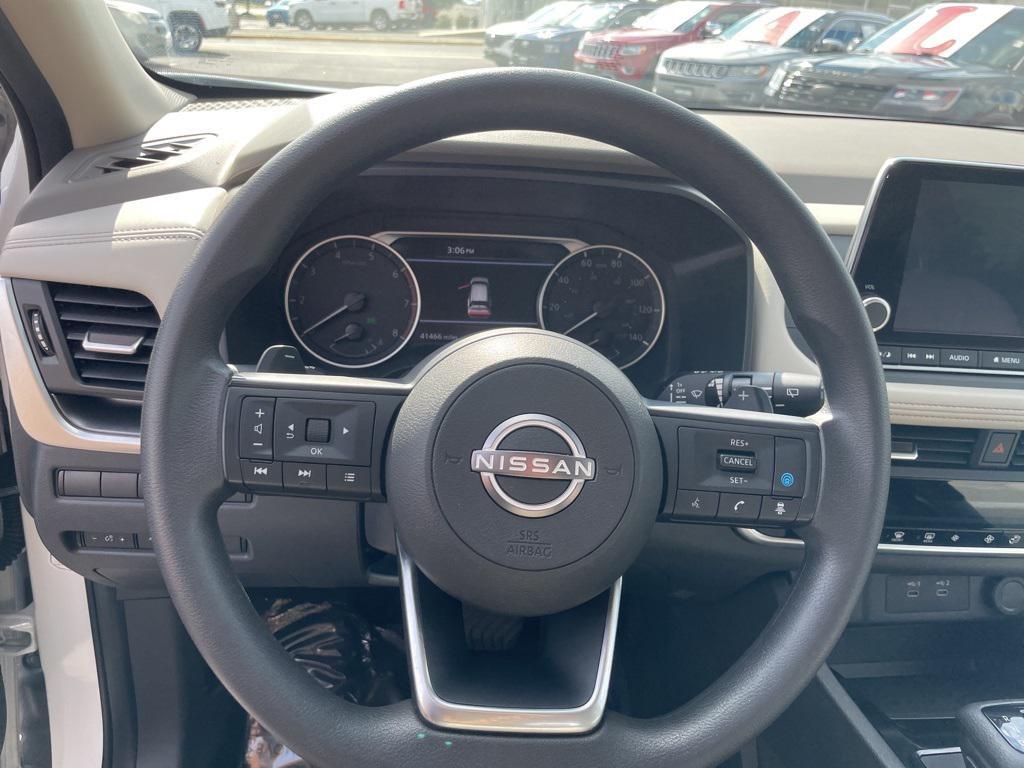 used 2024 Nissan Rogue car, priced at $22,747