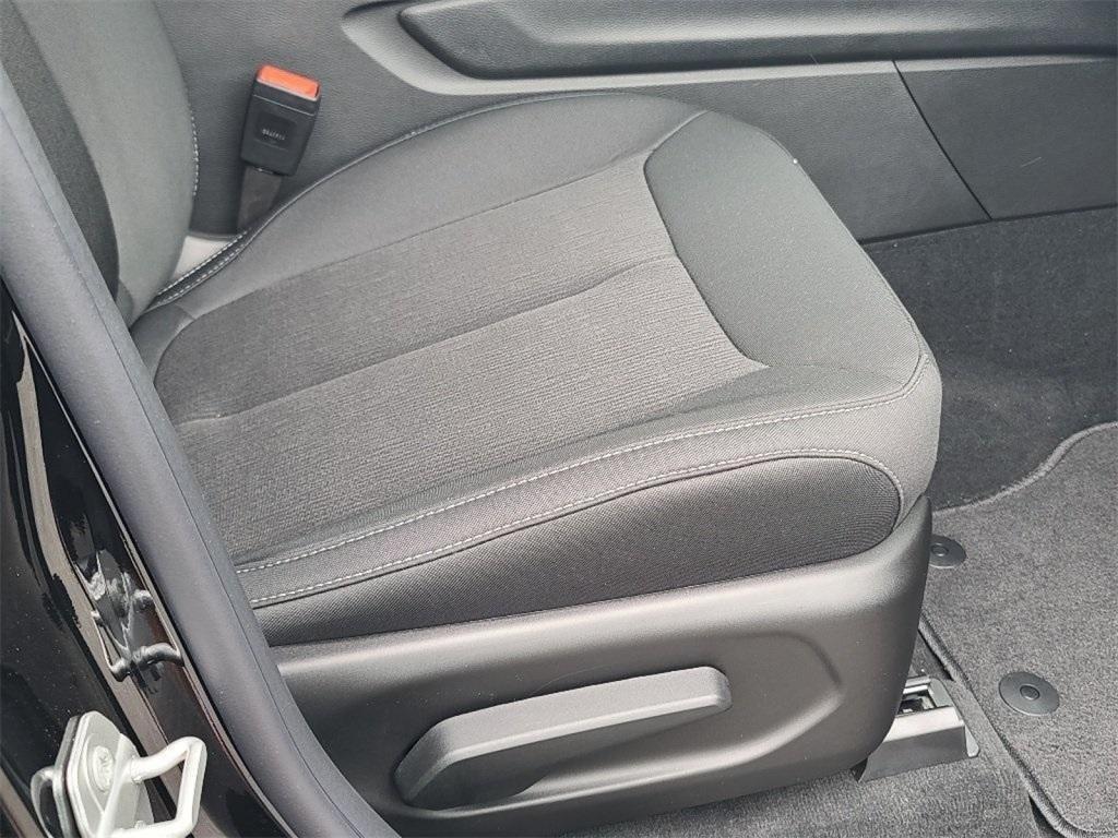 new 2025 Jeep Grand Cherokee L car, priced at $40,954