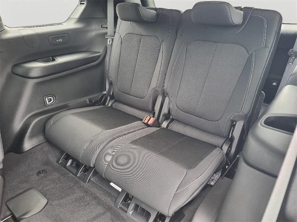 new 2025 Jeep Grand Cherokee L car, priced at $40,954