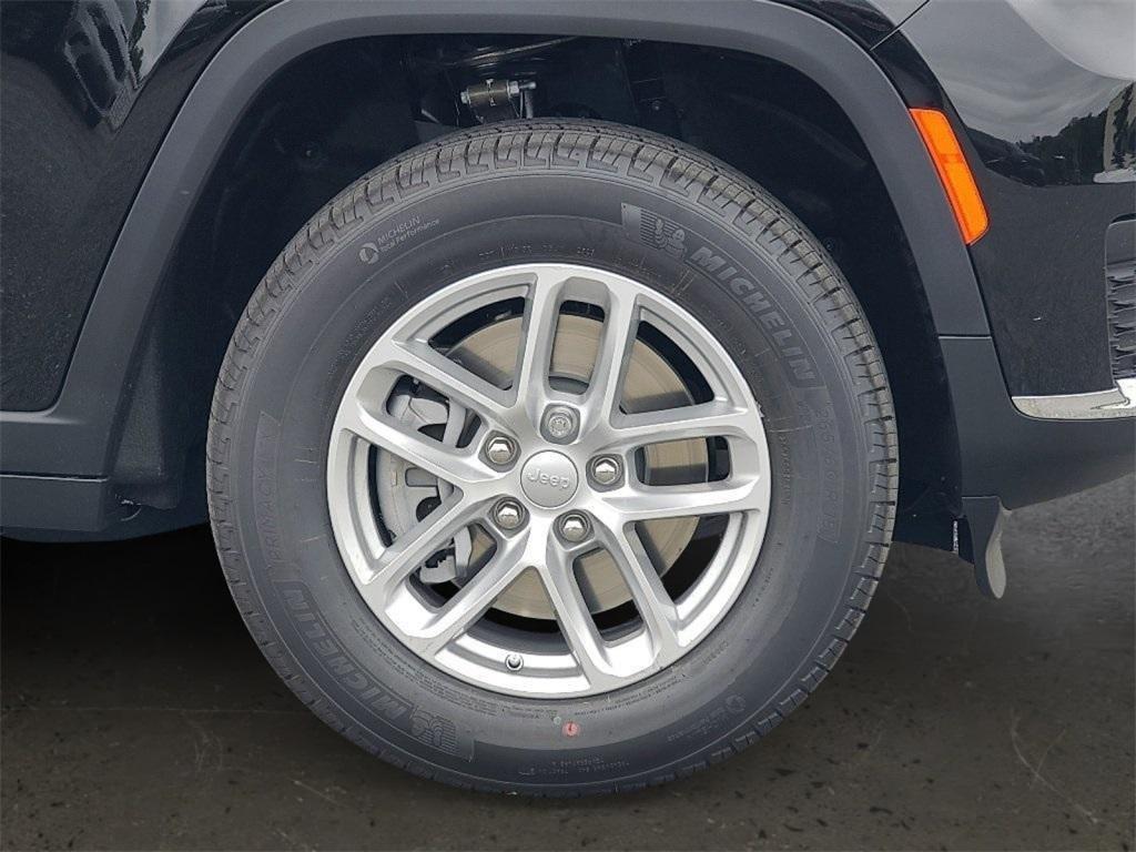 new 2025 Jeep Grand Cherokee L car, priced at $40,954