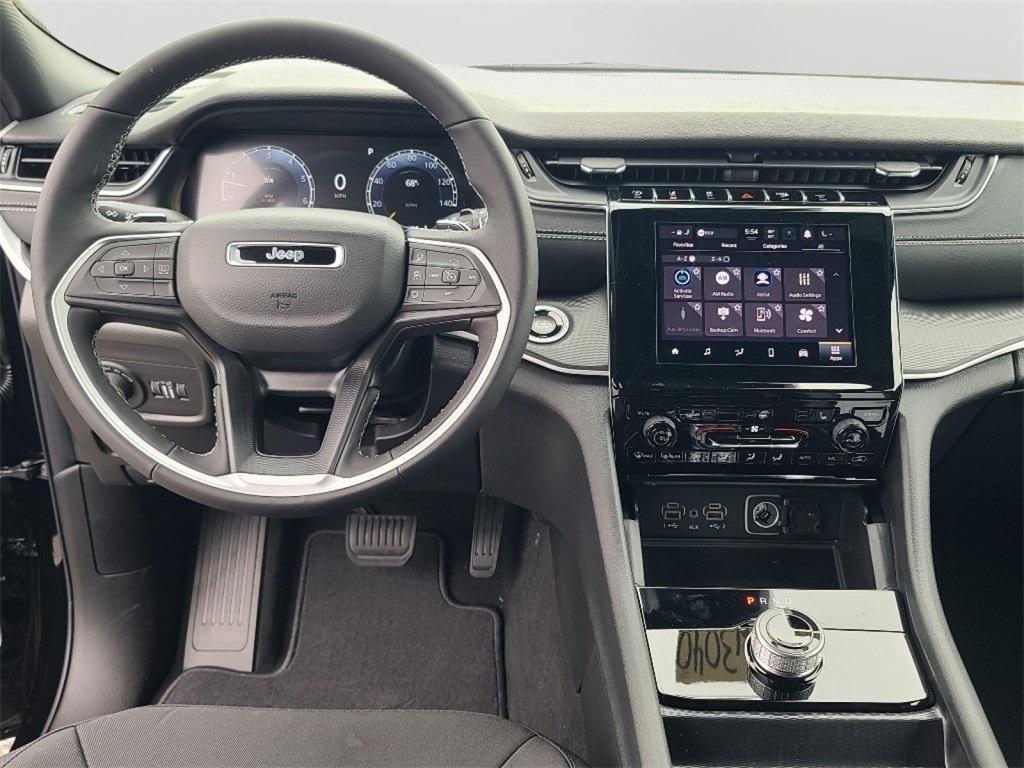 new 2025 Jeep Grand Cherokee L car, priced at $40,954