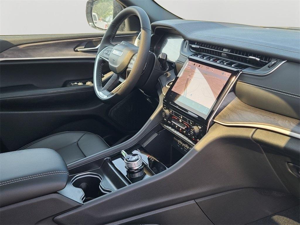 new 2025 Jeep Grand Cherokee L car, priced at $43,336