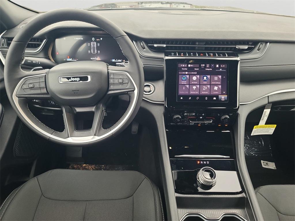 new 2025 Jeep Grand Cherokee car, priced at $38,906
