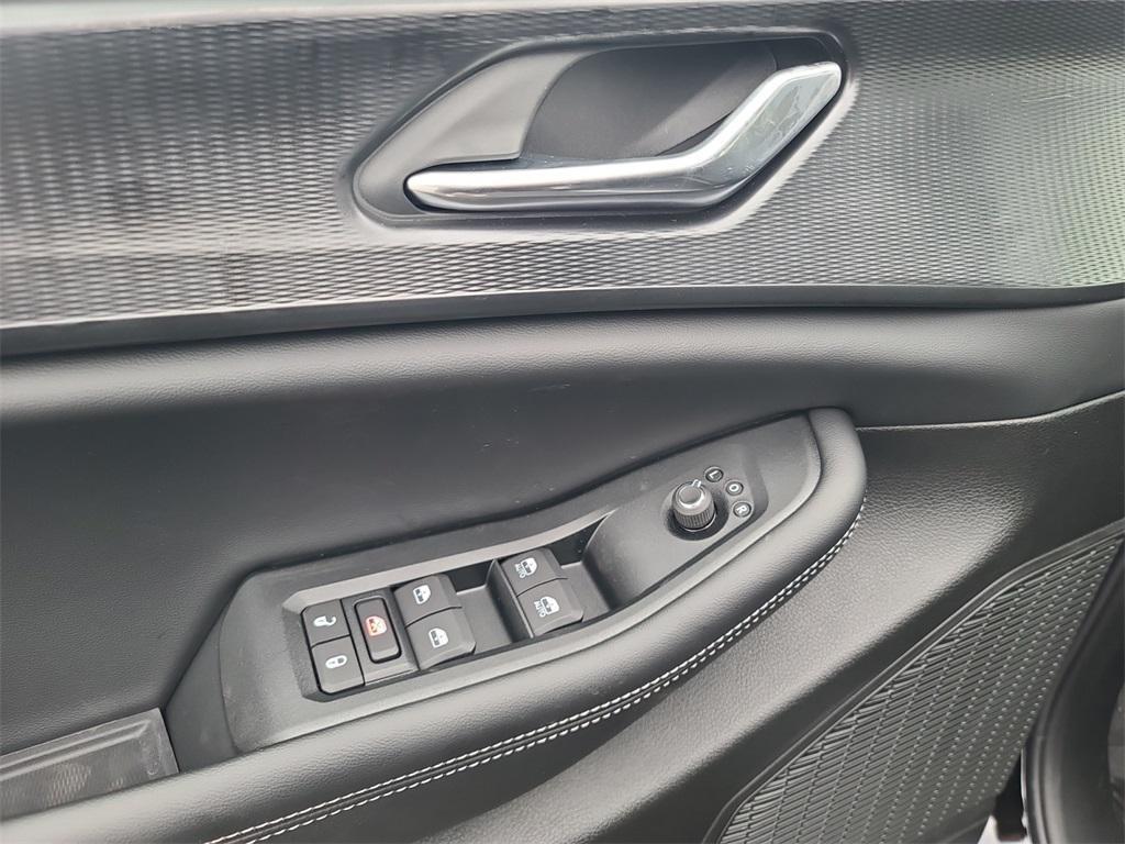 new 2025 Jeep Grand Cherokee car, priced at $38,906