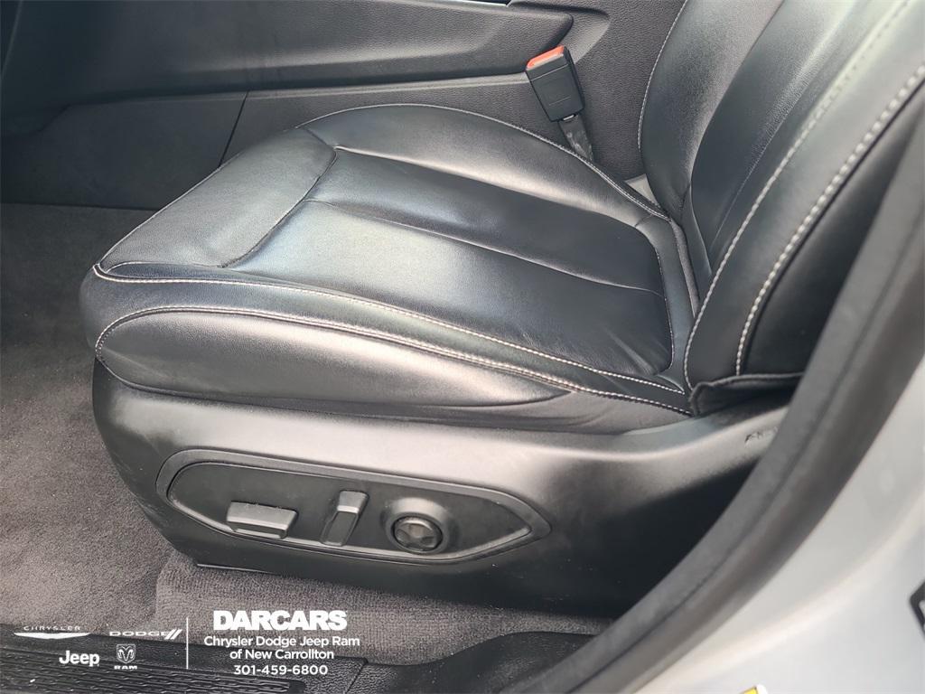 used 2022 Jeep Grand Cherokee car, priced at $29,279