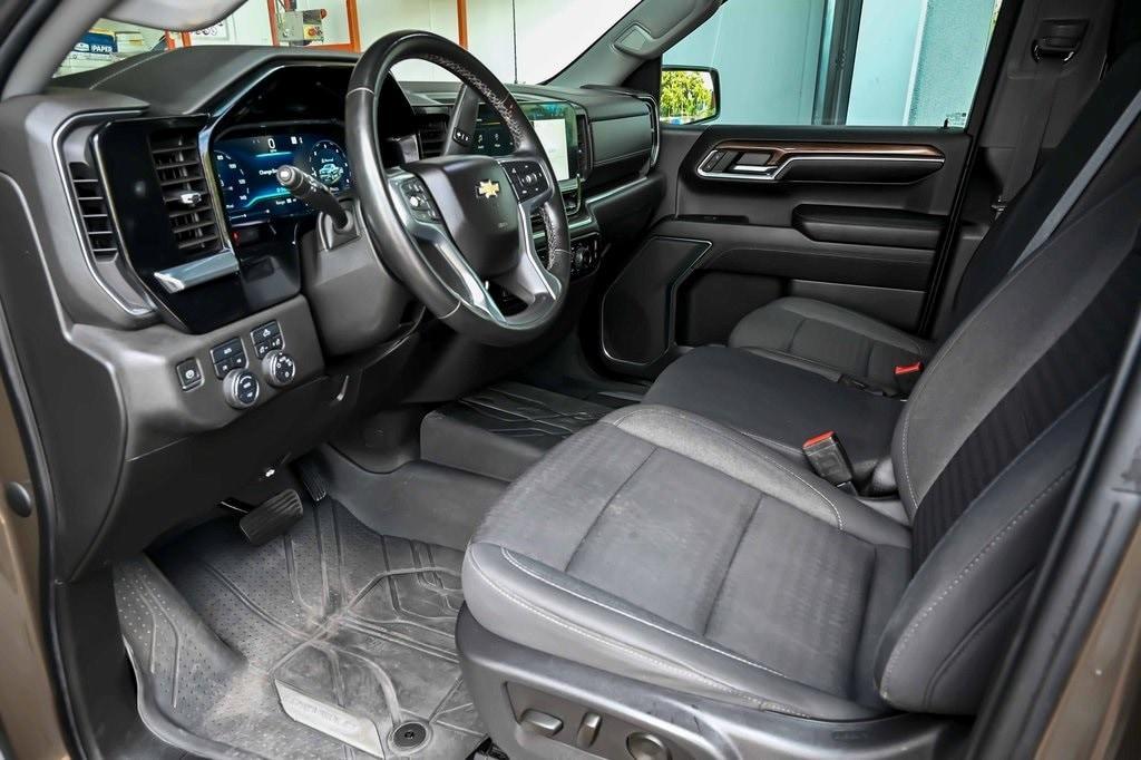 used 2023 Chevrolet Silverado 1500 car, priced at $33,619