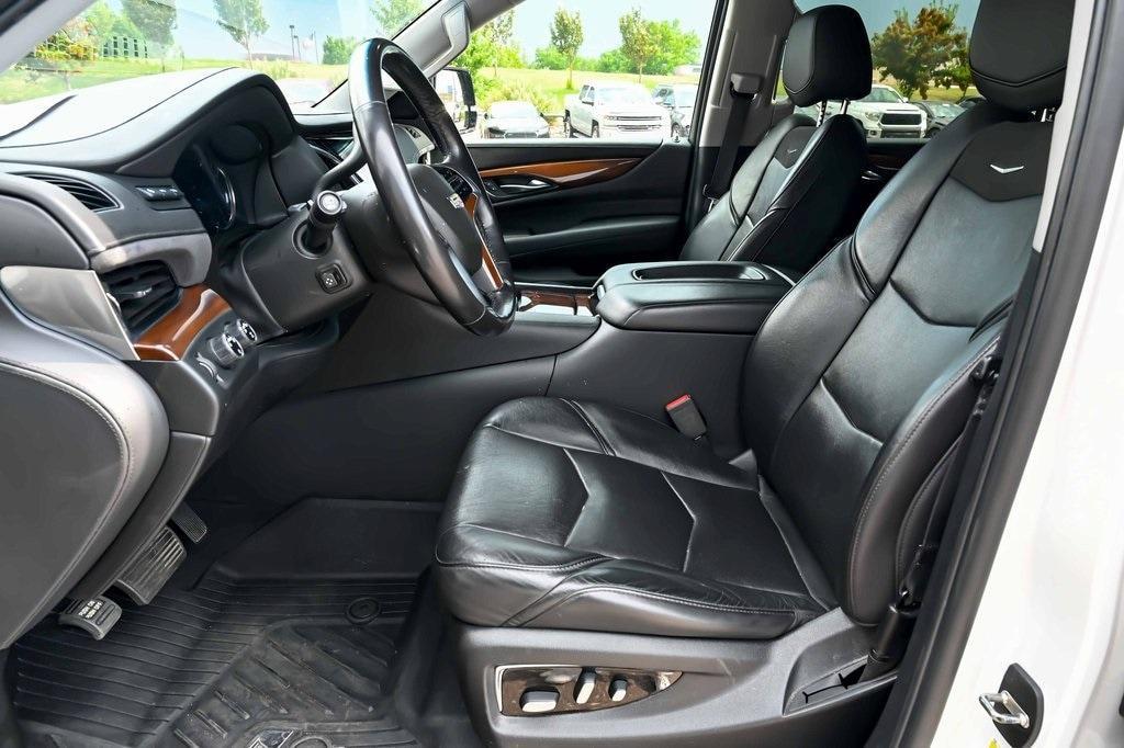 used 2019 Cadillac Escalade ESV car, priced at $29,747