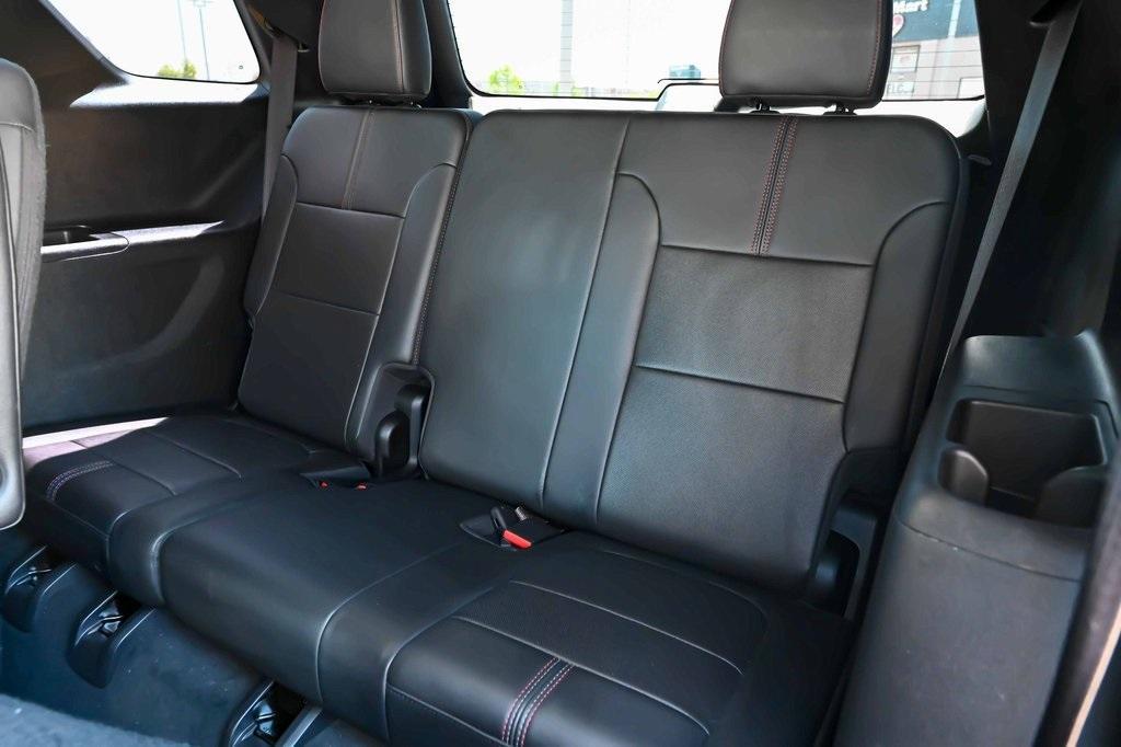 used 2022 Chevrolet Traverse car, priced at $35,685