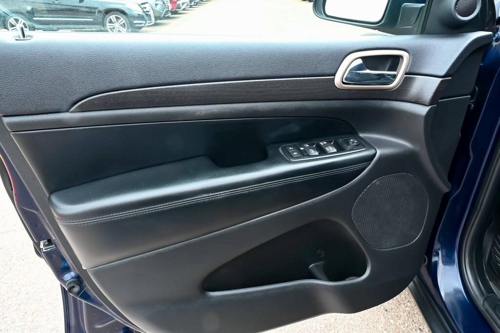 used 2016 Jeep Grand Cherokee car, priced at $16,357