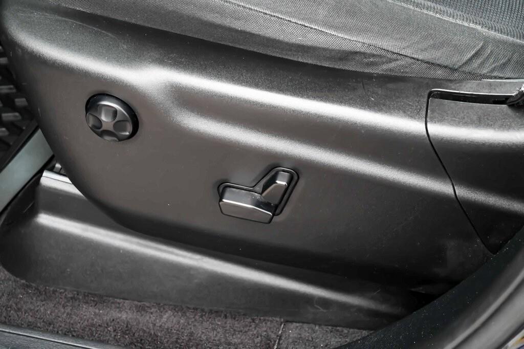 used 2016 Jeep Grand Cherokee car, priced at $16,357