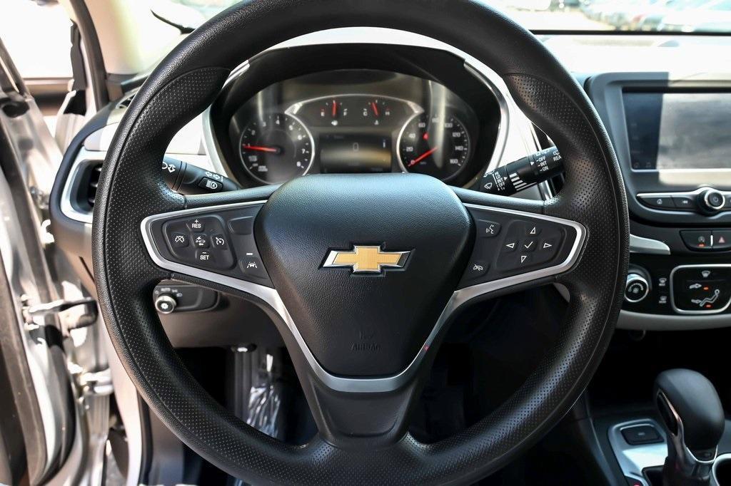 used 2022 Chevrolet Equinox car, priced at $18,191
