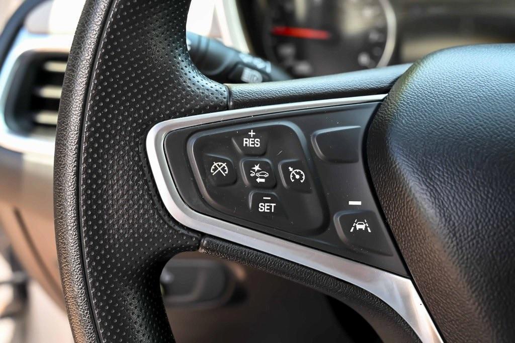 used 2022 Chevrolet Equinox car, priced at $18,191
