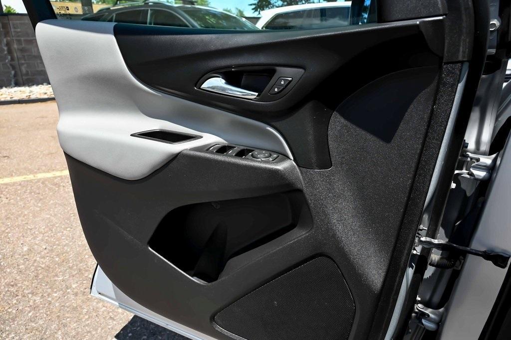 used 2022 Chevrolet Equinox car, priced at $18,191
