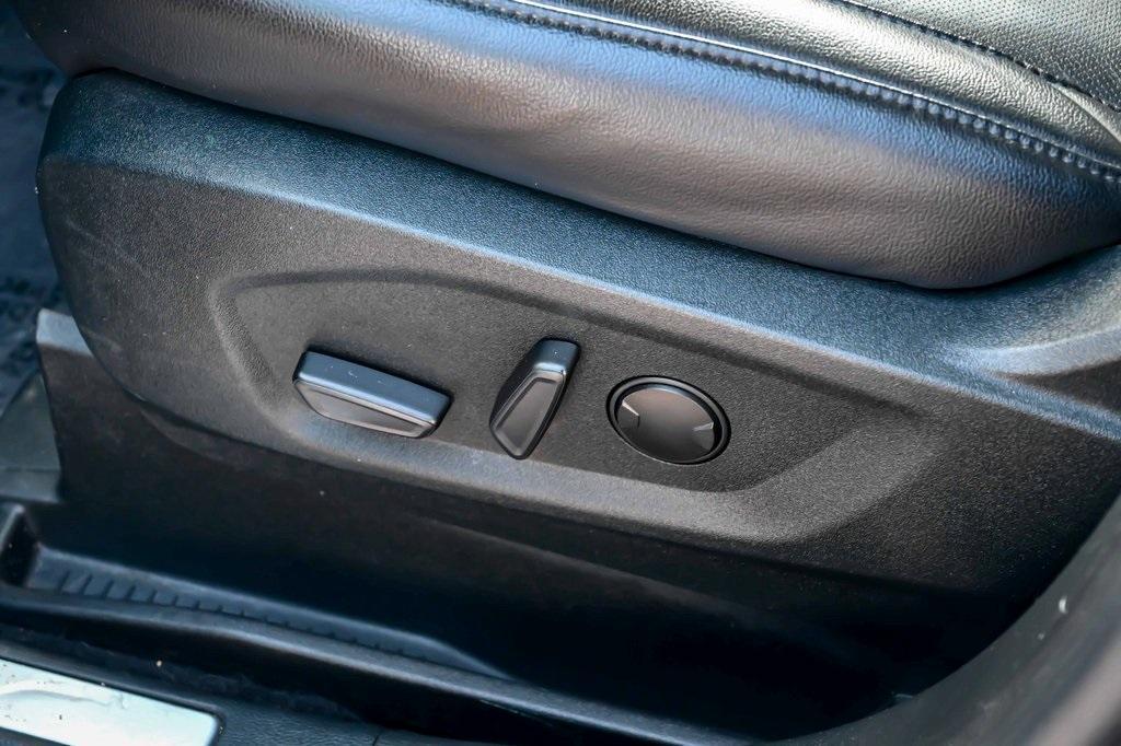 used 2022 Ford Edge car, priced at $19,123