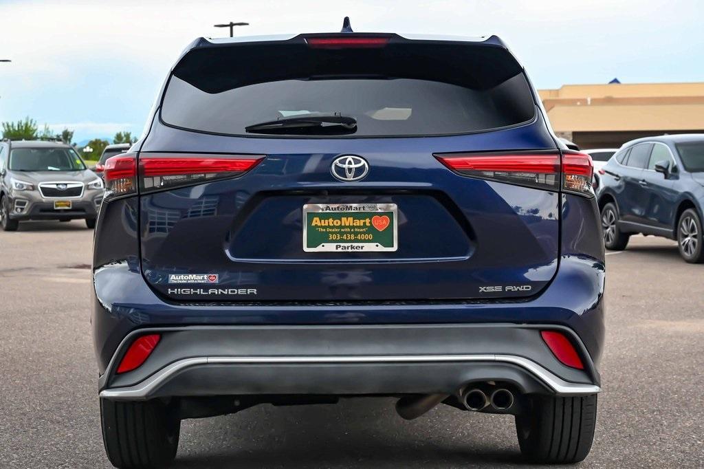 used 2021 Toyota Highlander car, priced at $31,919