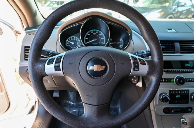 used 2009 Chevrolet Malibu Hybrid car, priced at $11,991