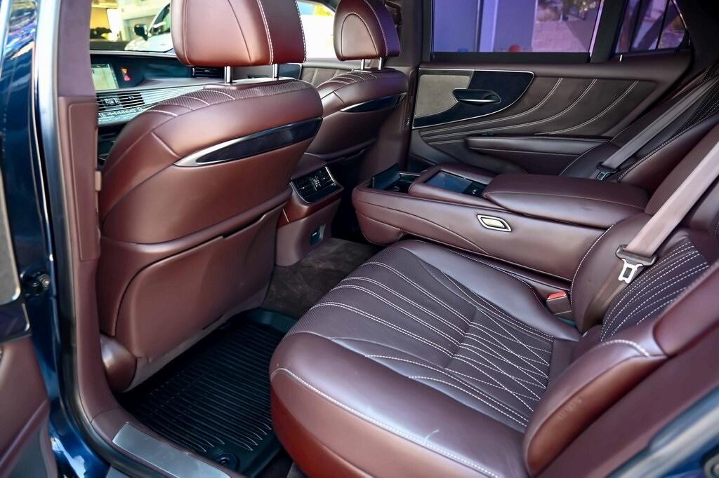 used 2018 Lexus LS 500 car, priced at $37,191