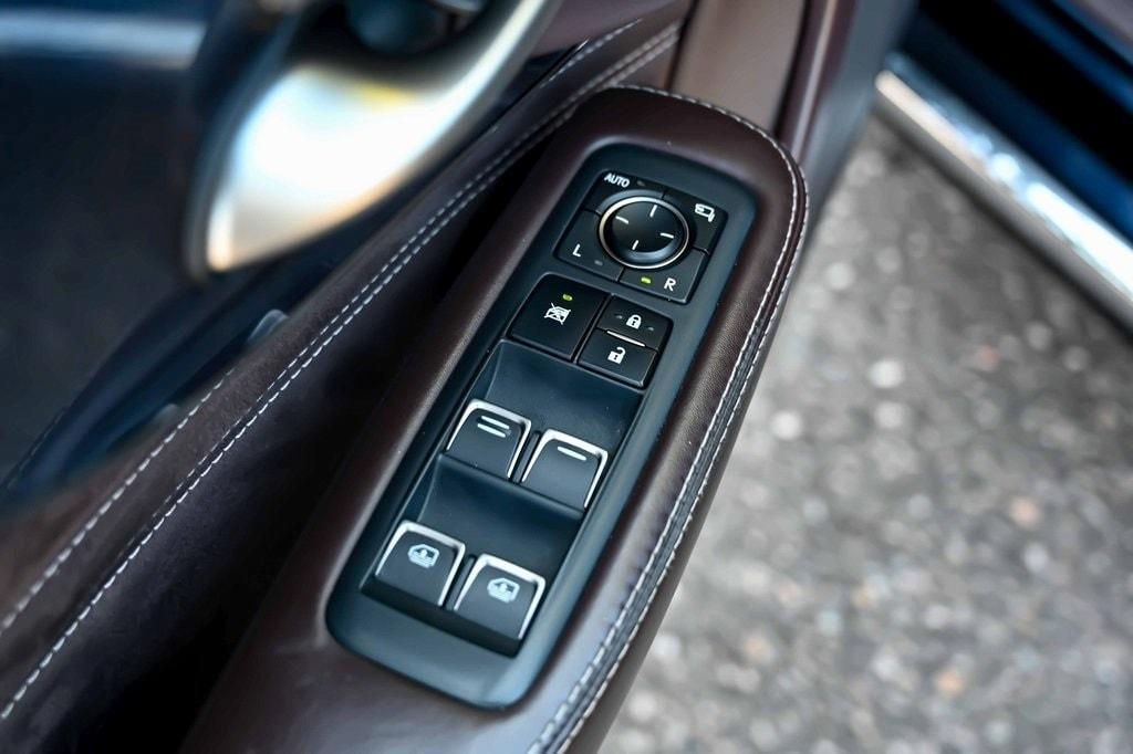 used 2018 Lexus LS 500 car, priced at $37,191