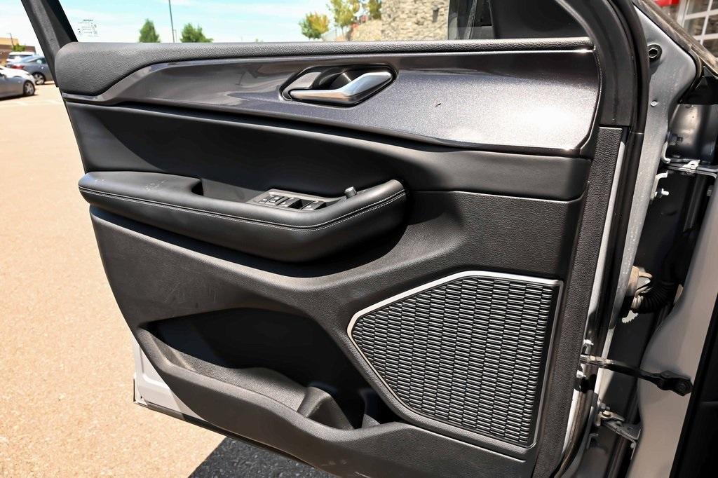 used 2022 Jeep Grand Cherokee L car, priced at $31,255
