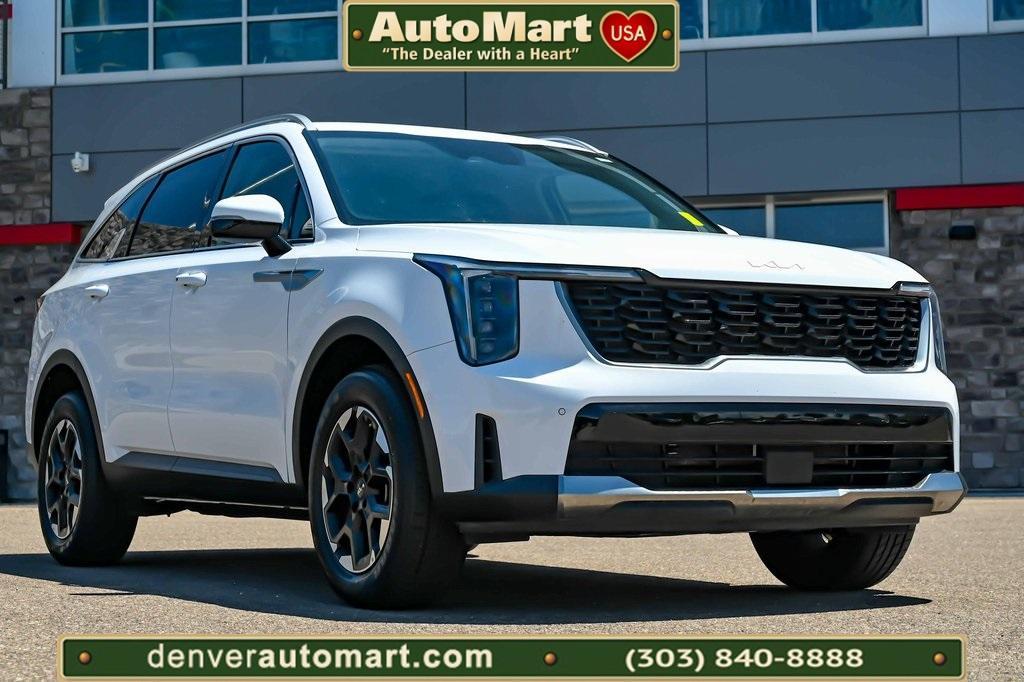 used 2024 Kia Sorento car, priced at $28,919