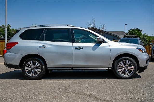 used 2020 Nissan Pathfinder car, priced at $22,900