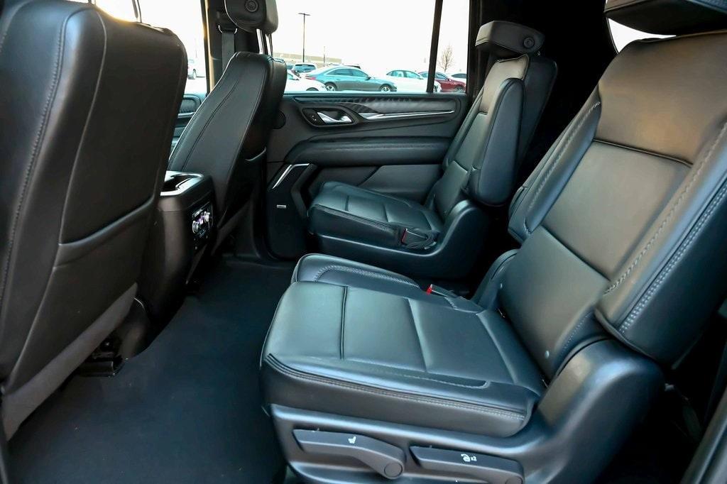 used 2023 GMC Yukon XL car, priced at $58,721