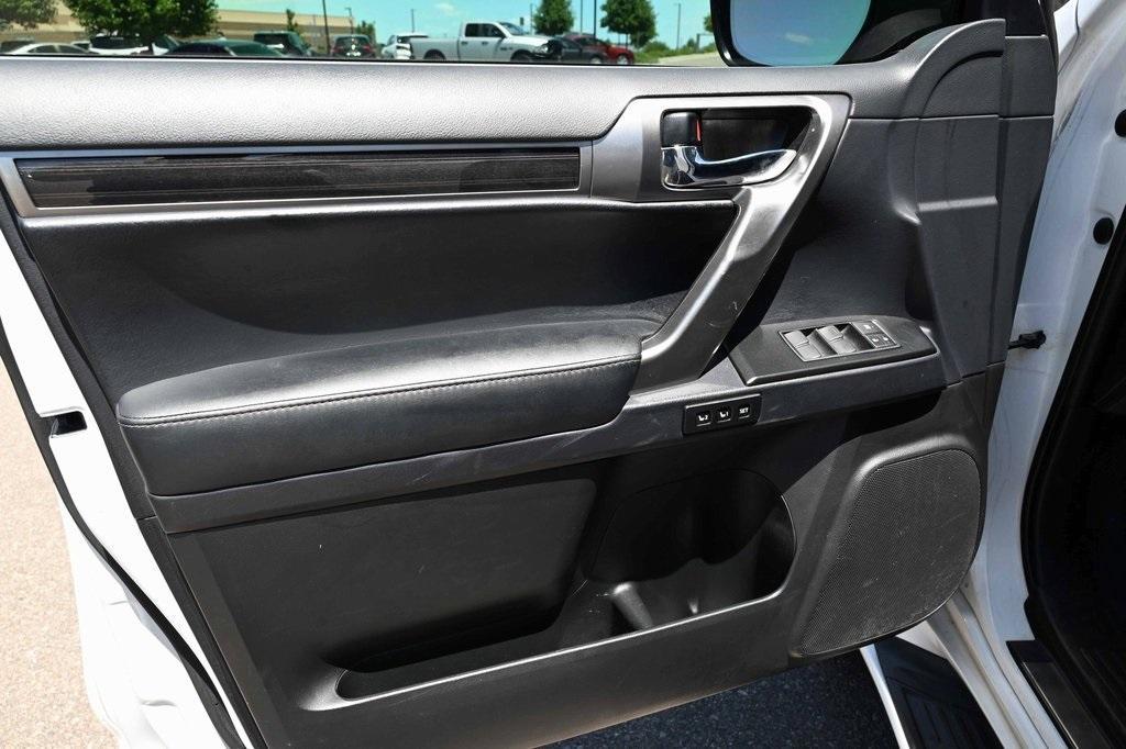 used 2022 Lexus GX 460 car, priced at $48,933